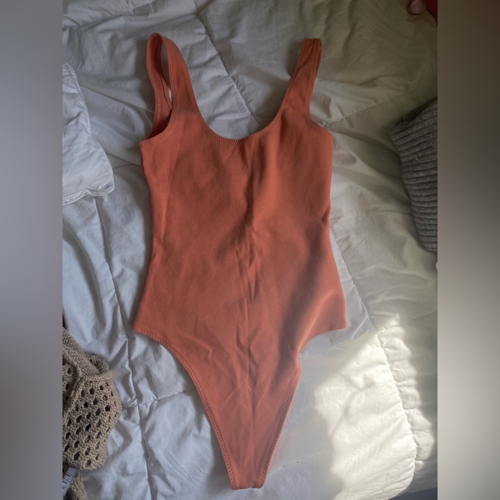 Aritzia bodysuit